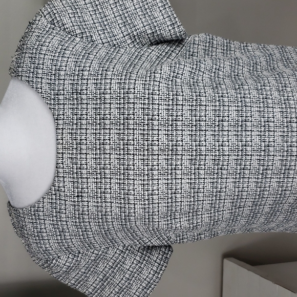 Express Short Sleeve Tweed Top - Picture 3 of 14